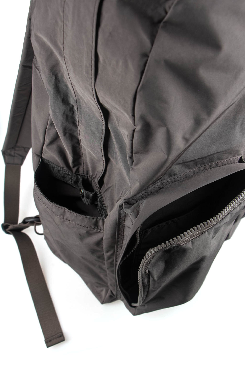 amiacalva Split Yarn Backpack - Grey