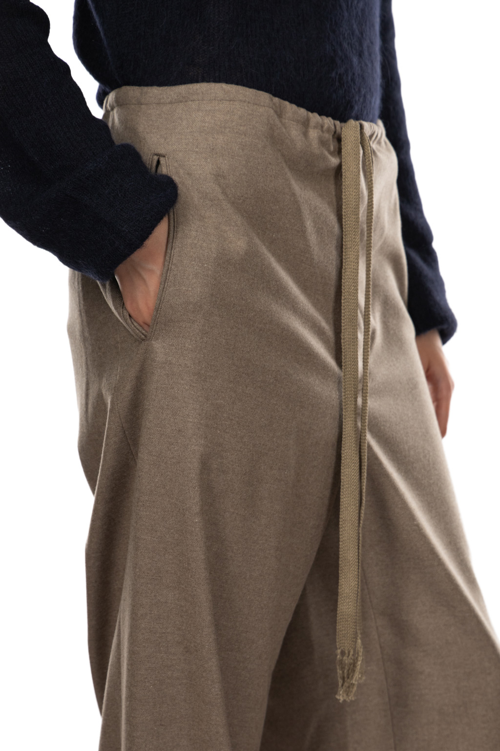AURALEE - Wool Fulling Flannel Drawstring Pants - Top Brown