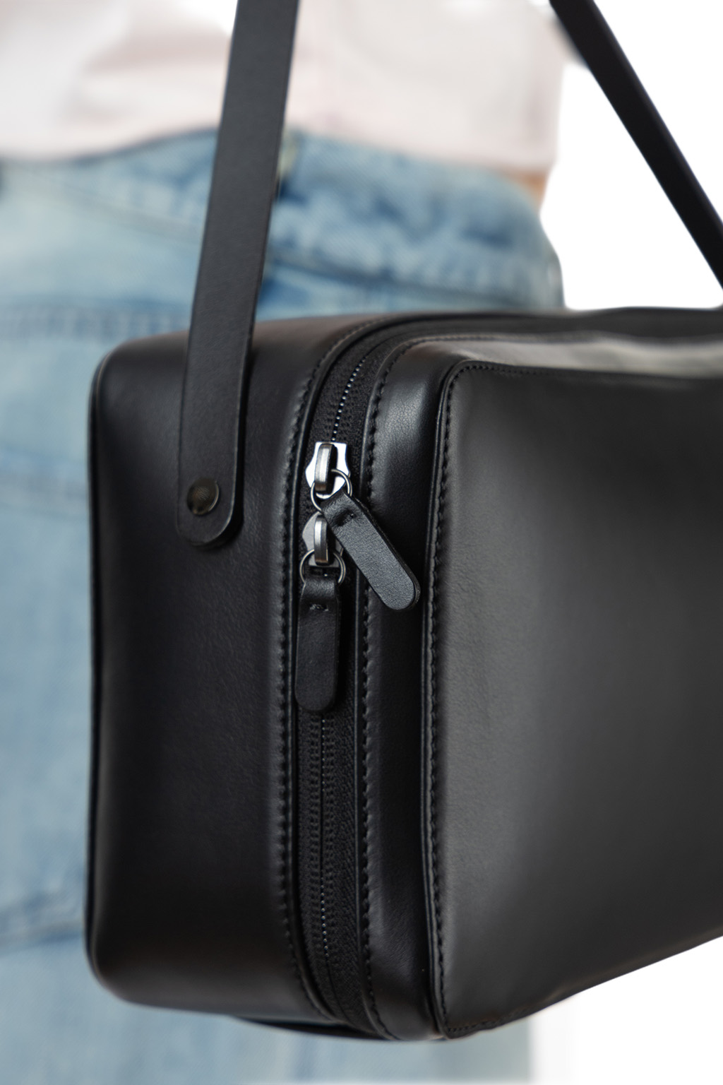 AURALEE - x Aeta - Leather Square Bag - Black