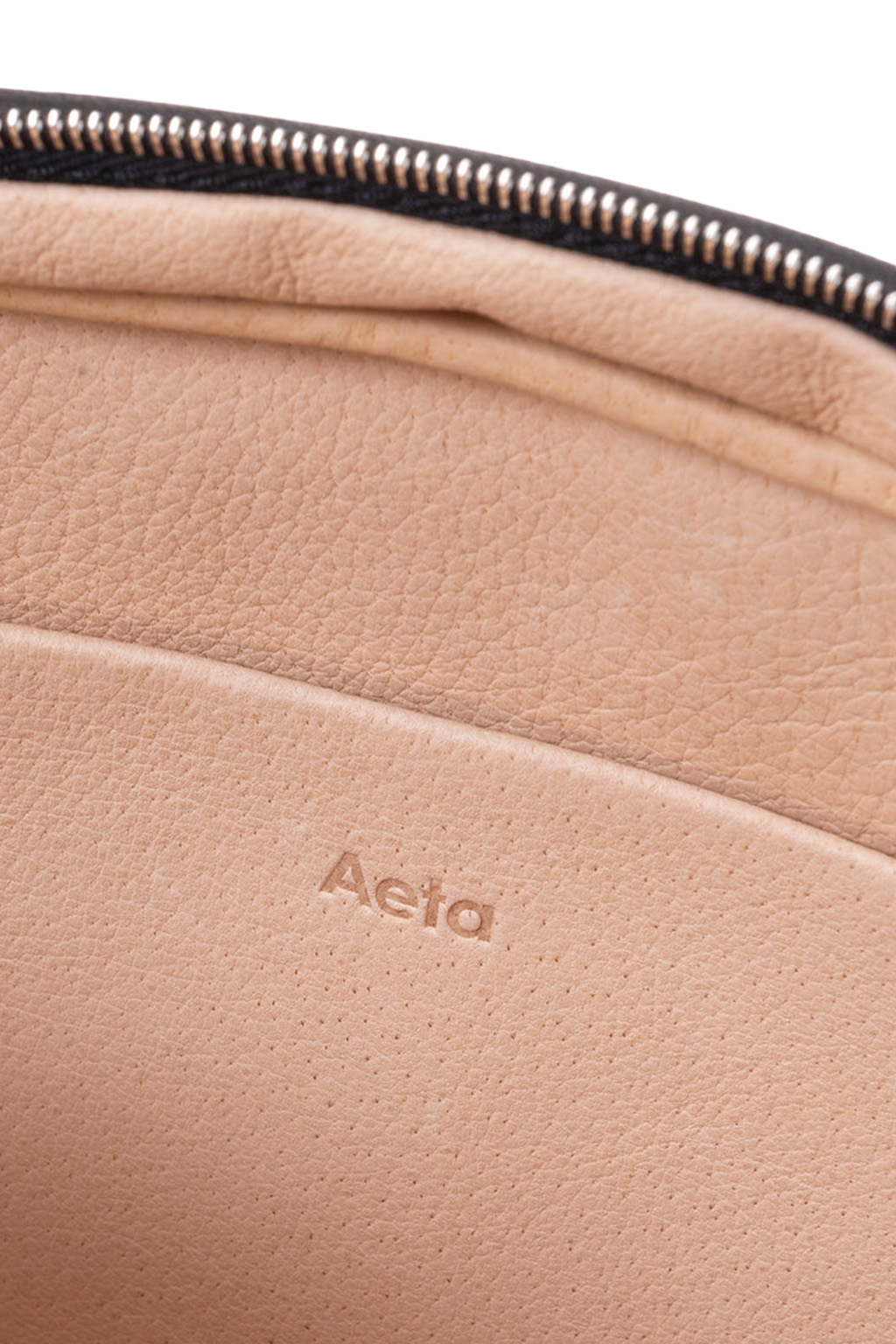 Aeta - Boston Bag - Small - Black