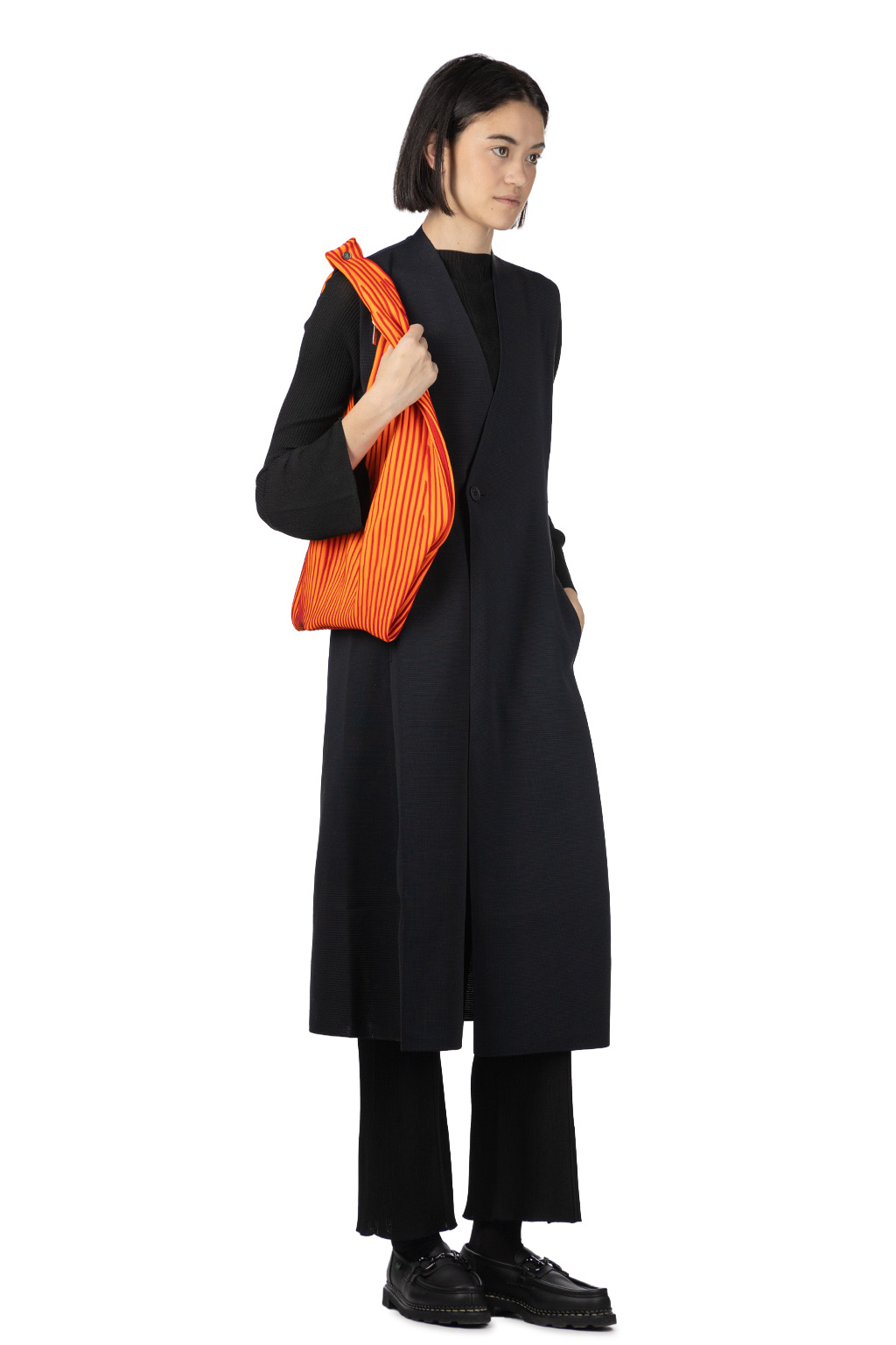 CFCL 完売　MILAN LONG VEST ロングジレ　ブラック　新品未使用 CFCL | Milan Collarless Long Vest | Women | Blue Button Shop