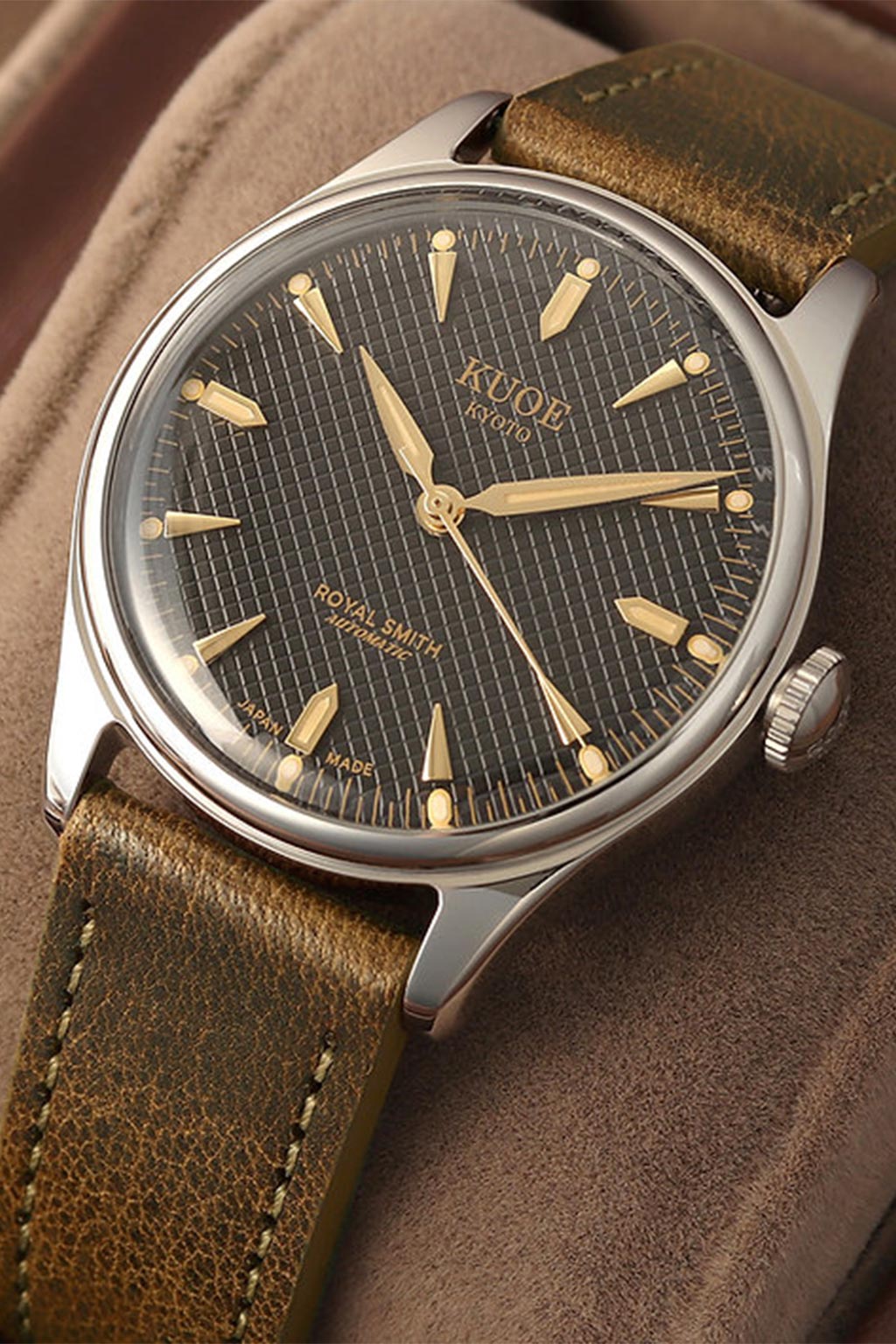 Kuoe Watch - ROYAL SMITH90-006  Silver Case Black Dial