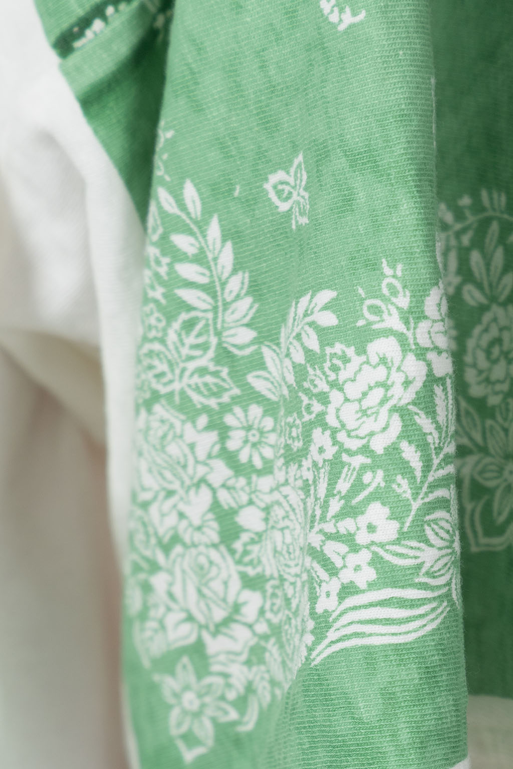 Kapital 18.5/-Jersey Bandana HUGE T (Botanical) - Light Green