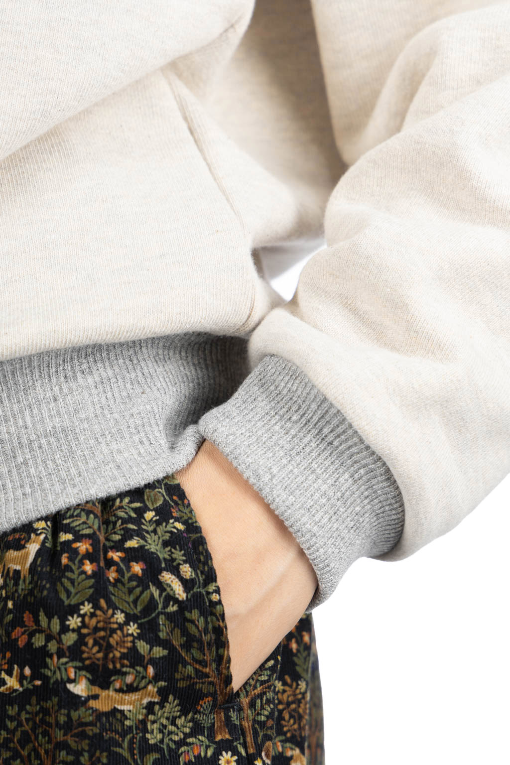 Kapital - Knit Crew Sweatshirt (PECKISH Little Bear) - Natural x Grey