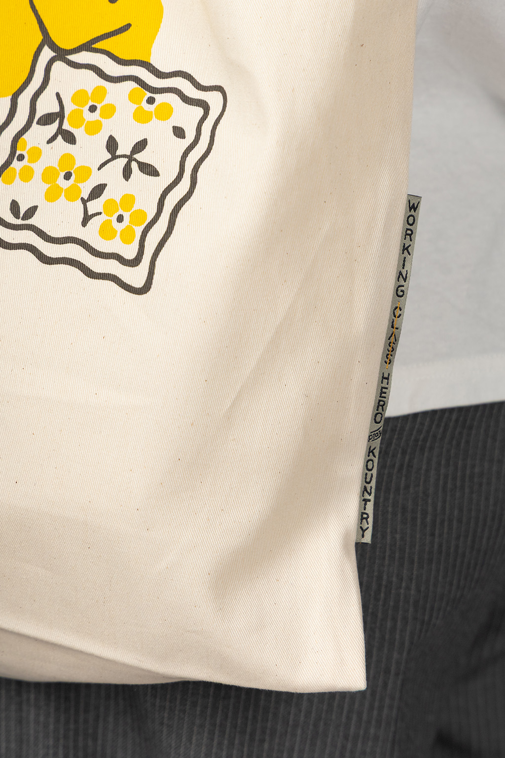 Kapital - Twill Novel Tote Bag - Pechish Rainbow - Ecru