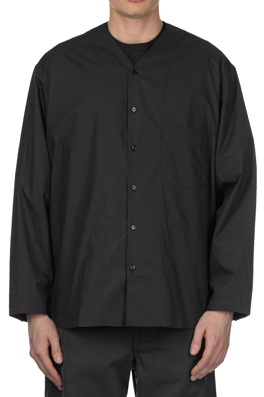 成田凌着用) LEMAIRE V-NECK SHIRT TOBACCO Lemaire | V Neck Shirt - Jet Black | Men | Blue Button Shop