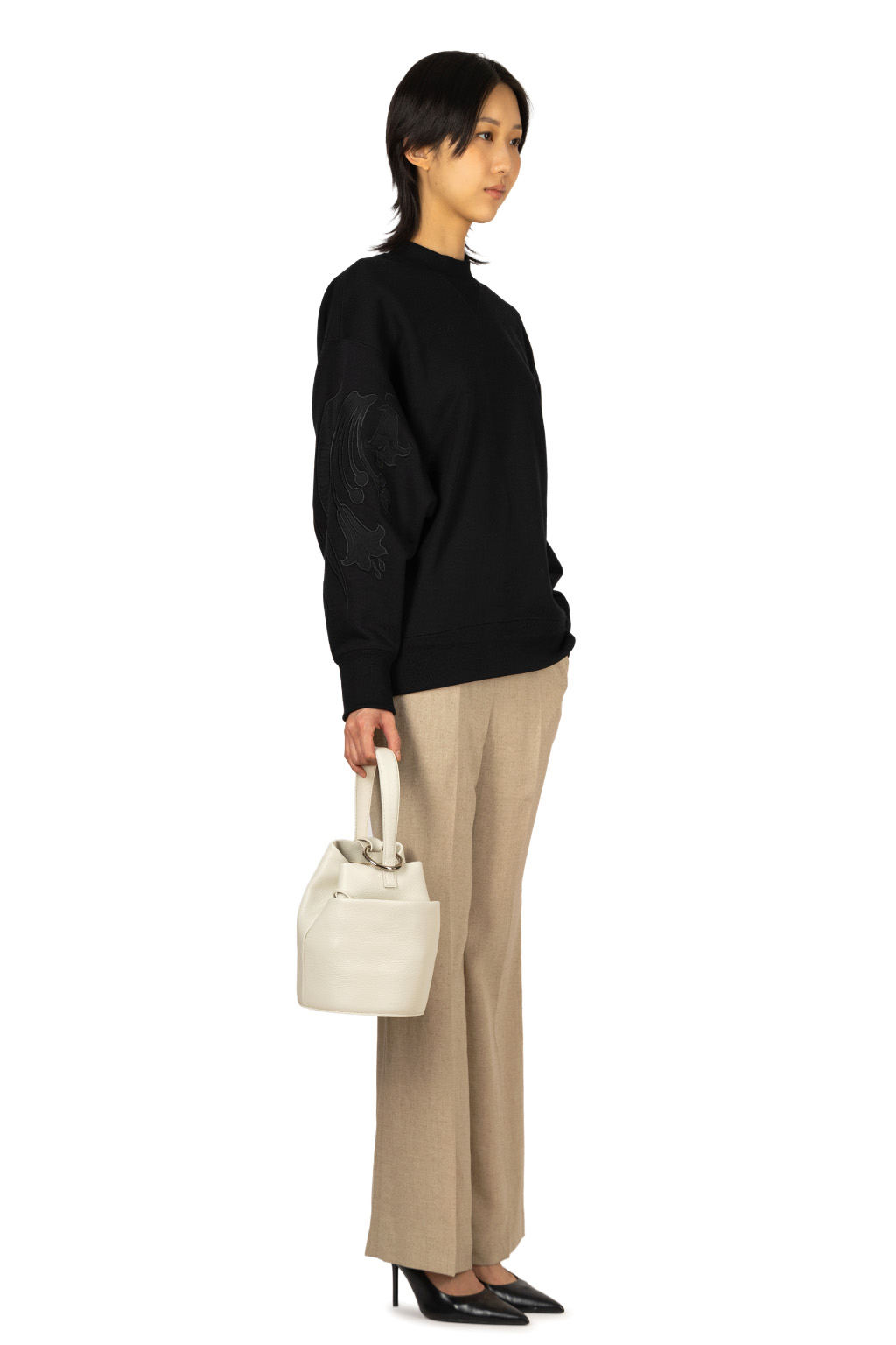 Mame Kurogouchi - Floral Embroidery Oversized Sweat Top - Black