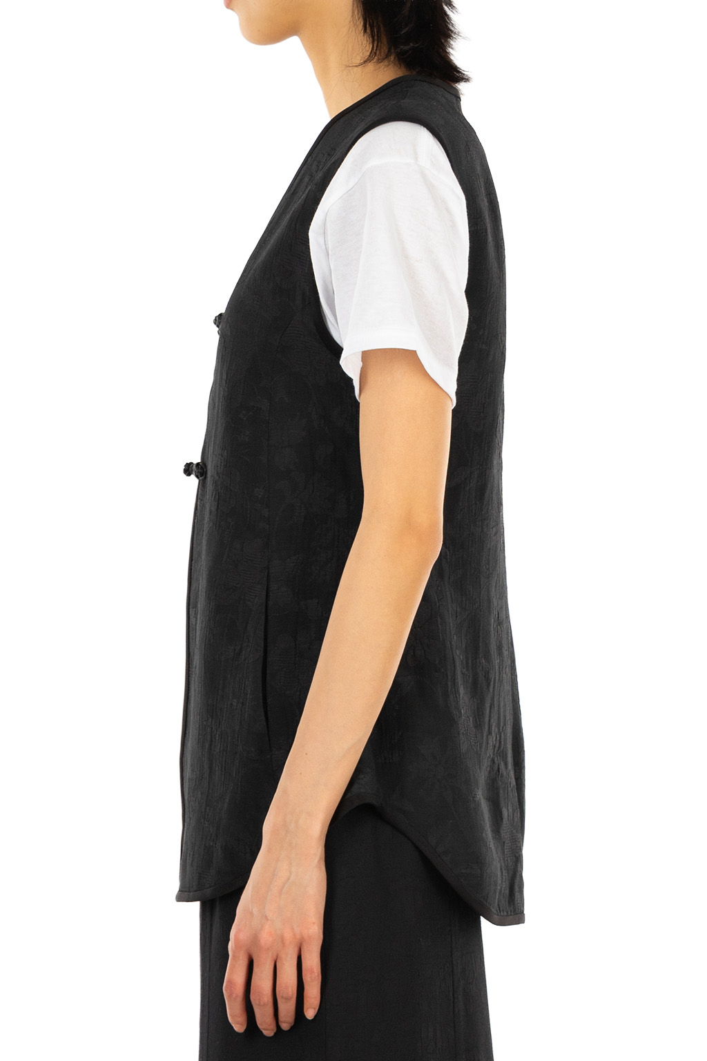 Mame Kurogouchi - Raised Jacquard Frog Button Vest - Black