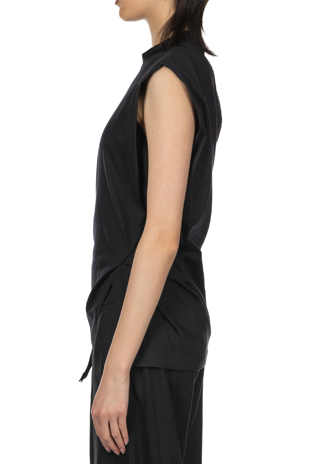 Mame Kurogouchi - Sleeveless Crew Neck Tee - Black
