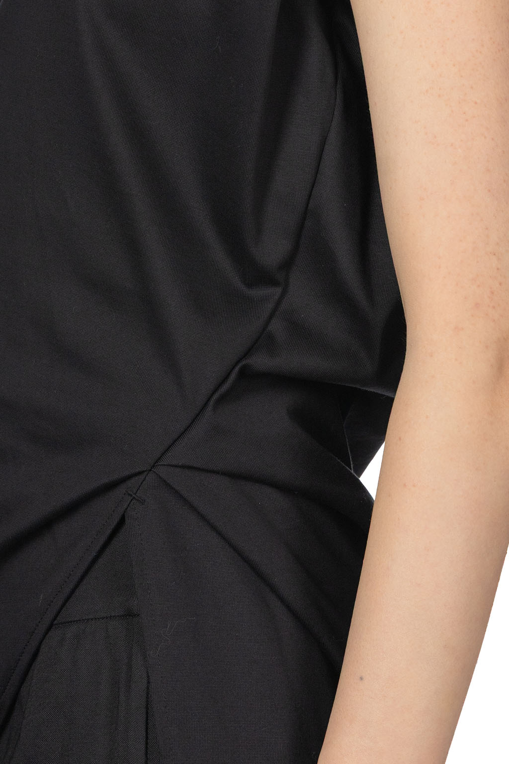 Mame Kurogouchi - Sleeveless Crew Neck Tee - Black