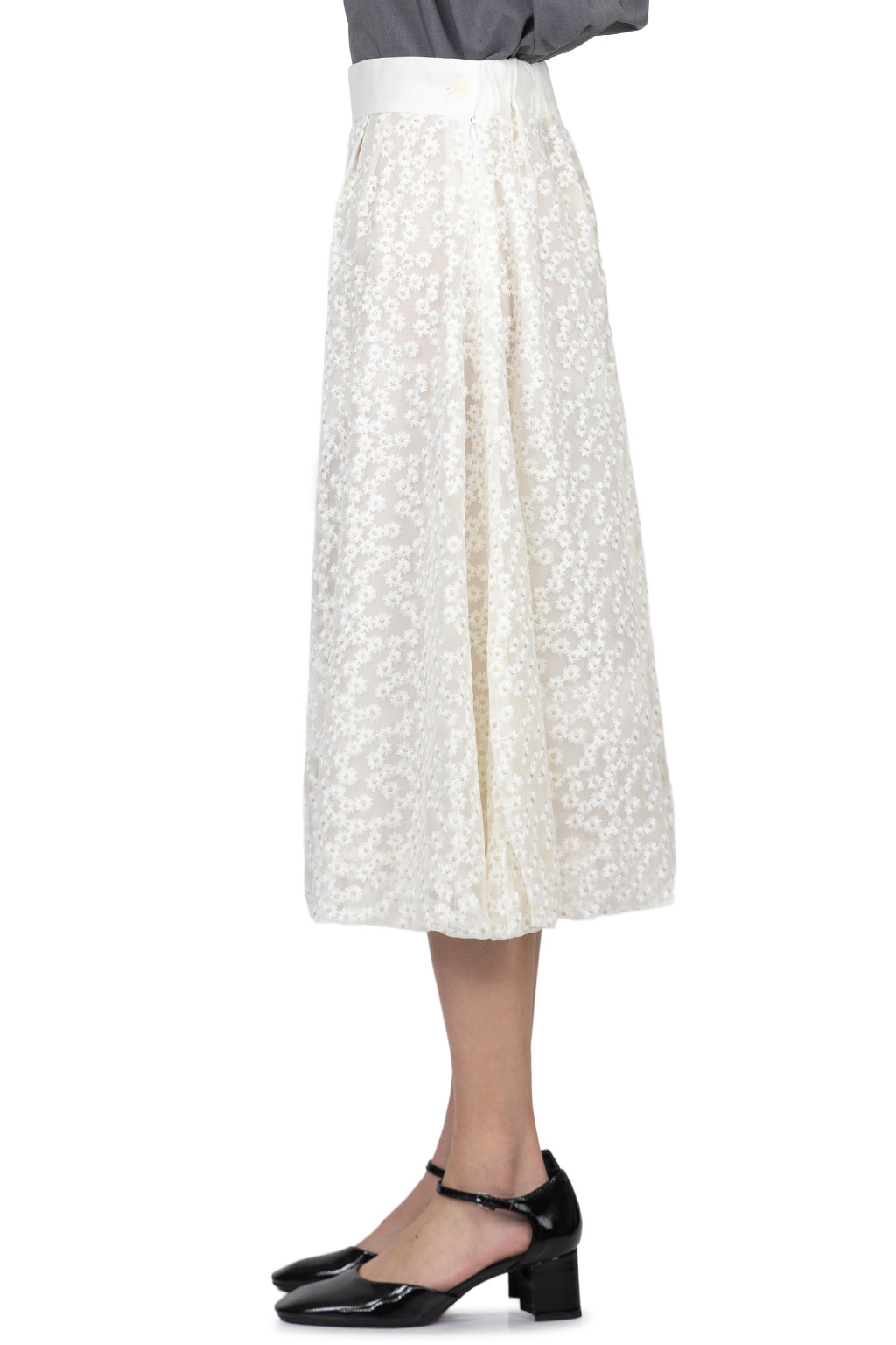 Manon - Floral Embroidery Balloon Skirt - White