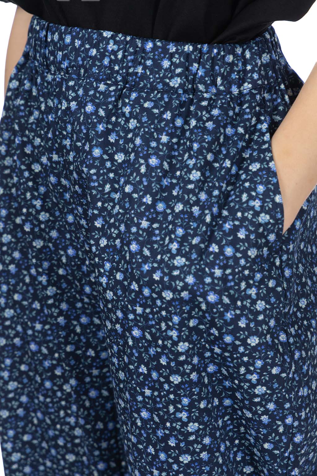 NARU  - Anitque Flower Broadway Egg Pants - Navy