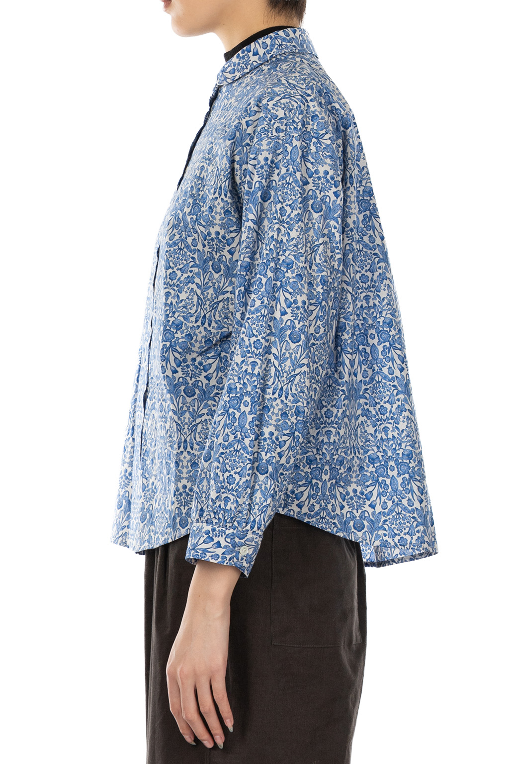 Nachukara - Cotton Printed Round-Collar Blouse - White x Blue