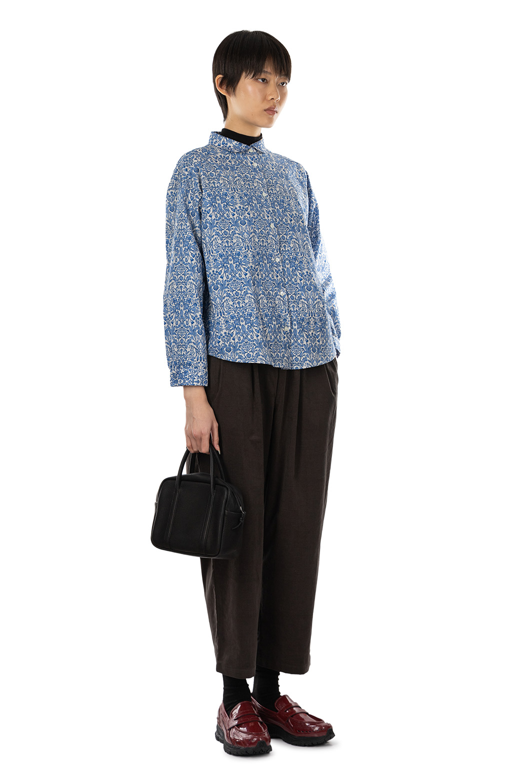 Nachukara - Cotton Printed Round-Collar Blouse - White x Blue