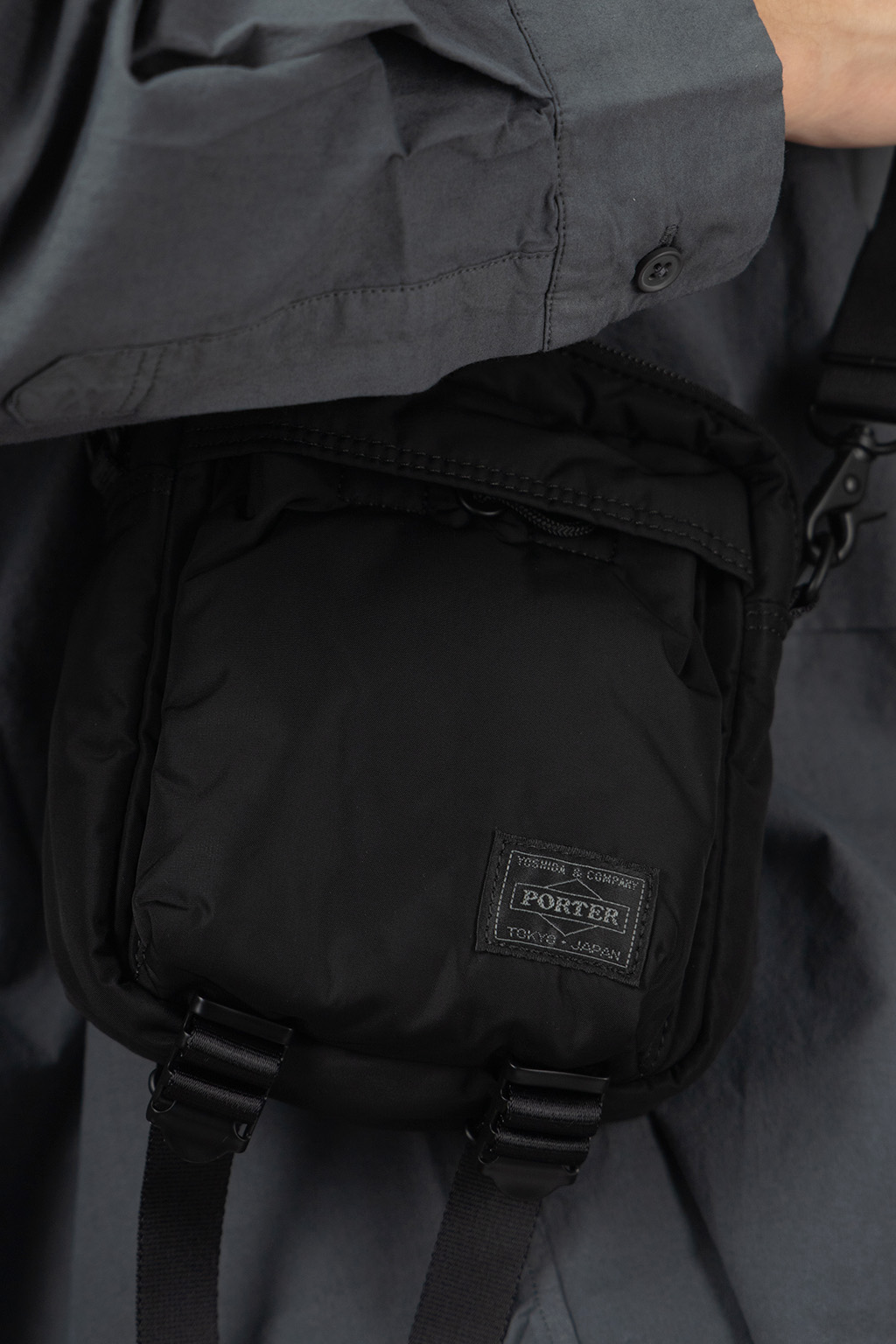 Porter Yoshida - SENSES - Vertical Shoulder Bag - Black