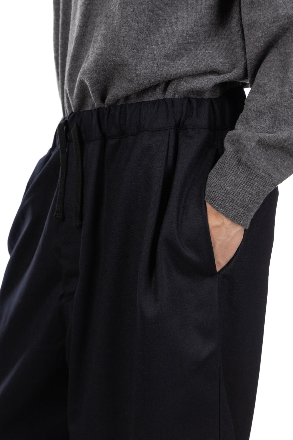 Still by hand - Free Adjusting Wool Pants - Black Navy