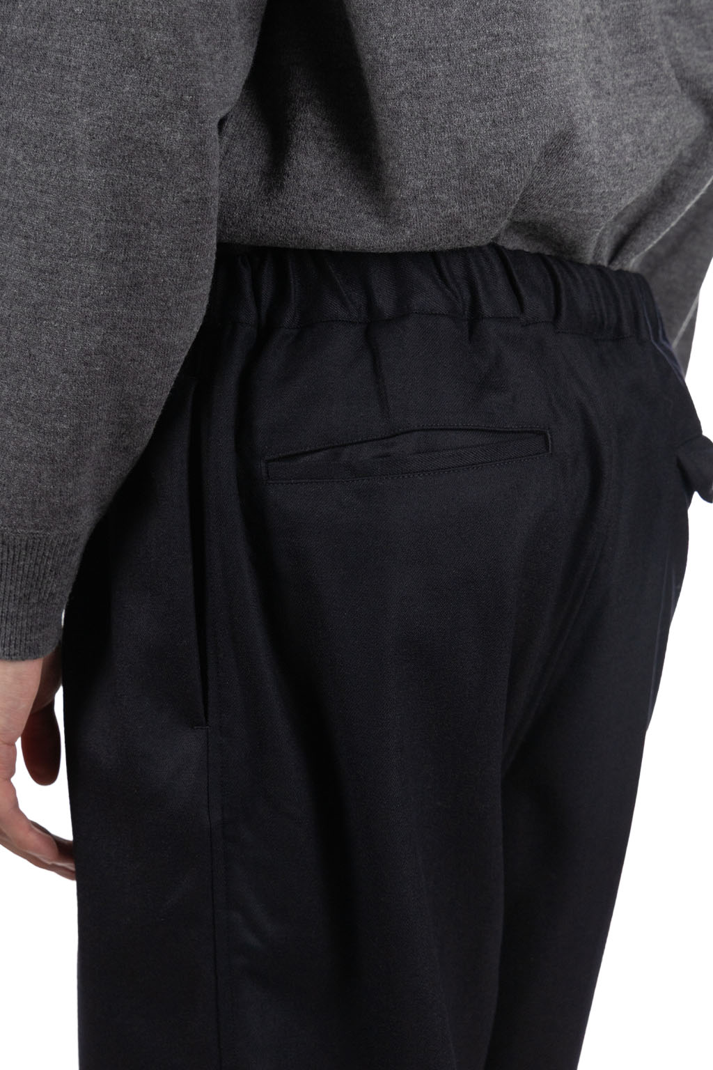 Still by hand - Free Adjusting Wool Pants - Black Navy