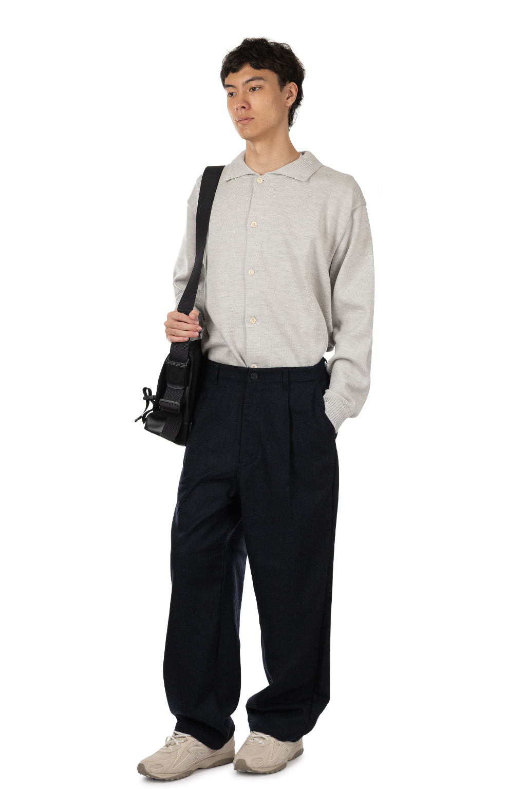 Still by hand - Free Adjusting Wool Pants - Black Navy