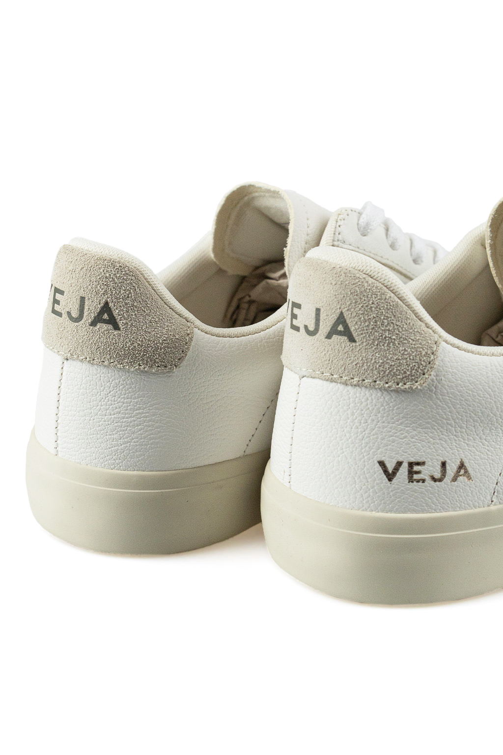 veja campo chromefree white natural
